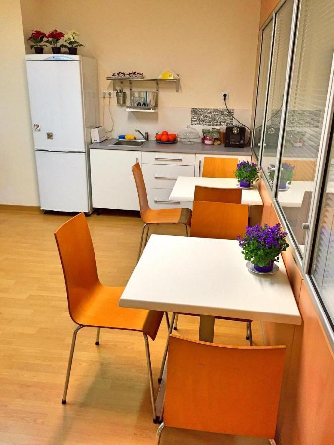 Guest House Barcelona Bruc Bagian luar foto