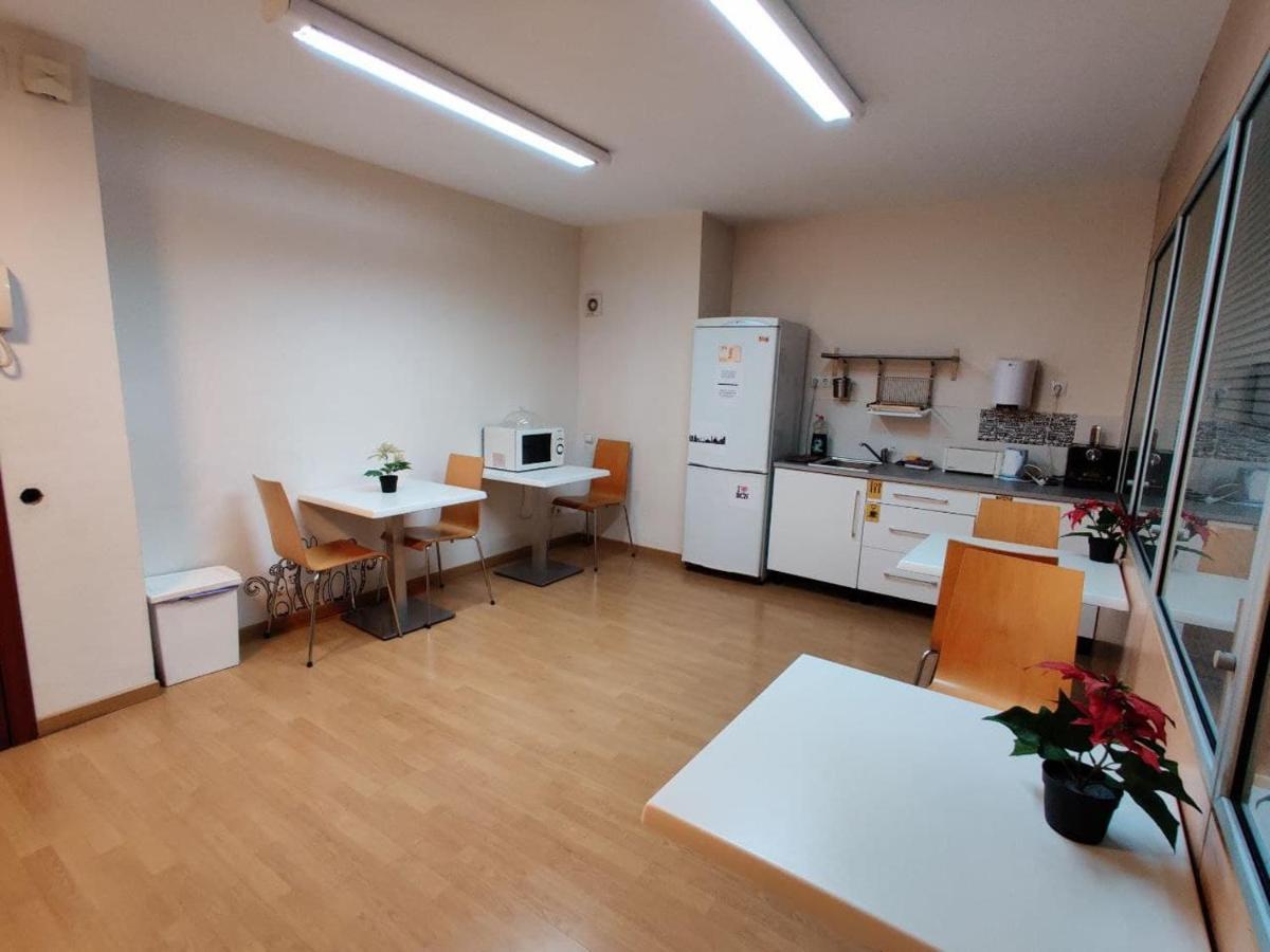 Guest House Barcelona Bruc Bagian luar foto
