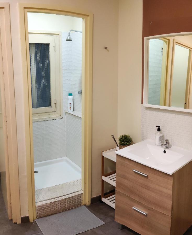 Guest House Barcelona Bruc Bagian luar foto