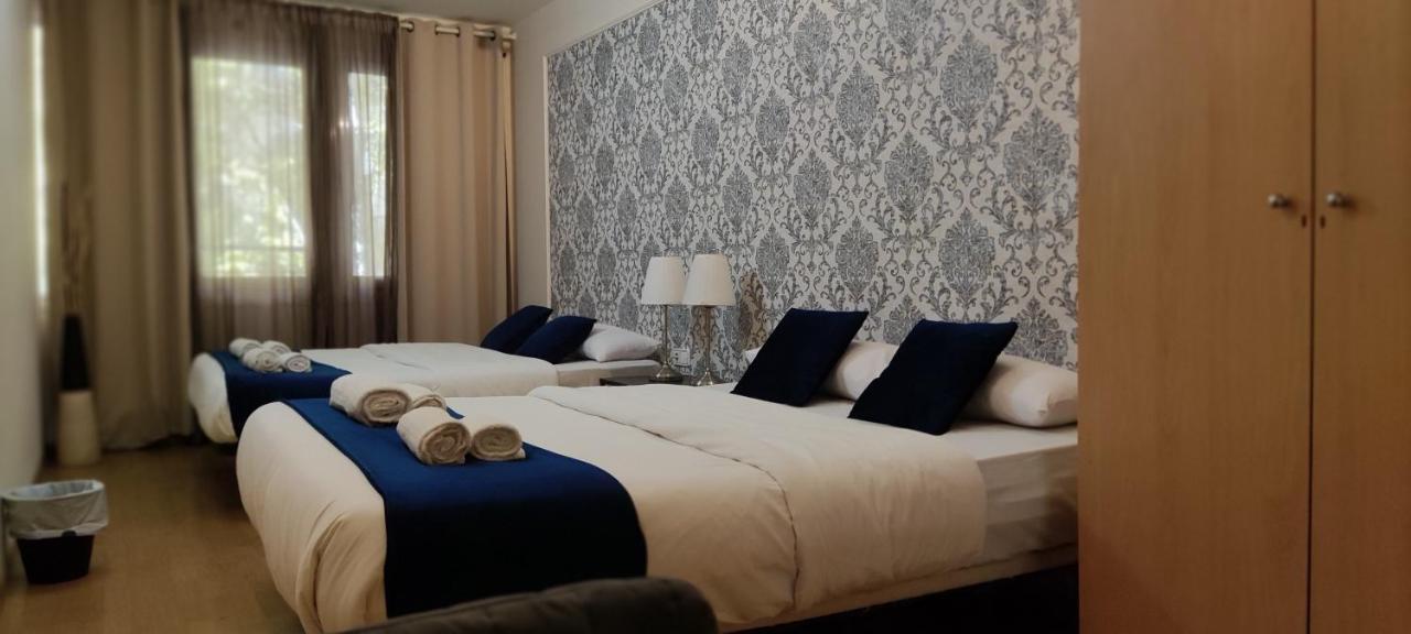 Guest House Barcelona Bruc Bagian luar foto